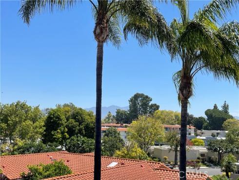 2288  Via Puerta  P , Laguna Woods, CA