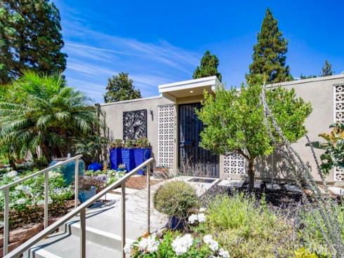 315  Ave Castilla  C , Laguna Woods, CA
