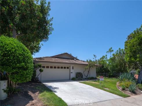 5242  Despacio  , Laguna Woods, CA