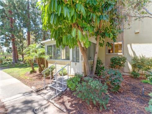 212  Avenida Majorca  D , Laguna Woods, CA
