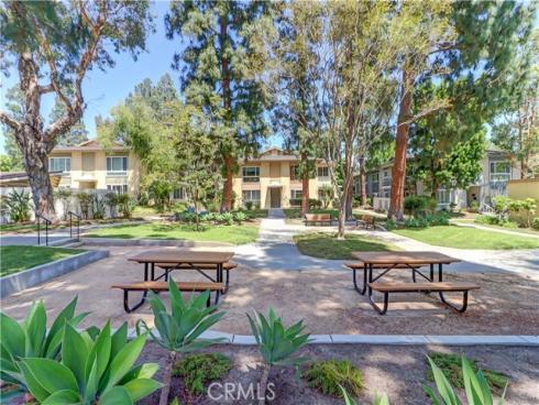 212  Avenida Majorca  D , Laguna Woods, CA