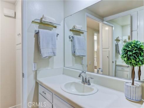 212  Avenida Majorca  D , Laguna Woods, CA