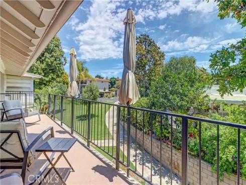 2285  Via Puerta  Q , Laguna Woods, CA
