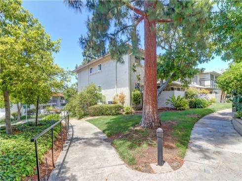 2285  Via Puerta  Q , Laguna Woods, CA