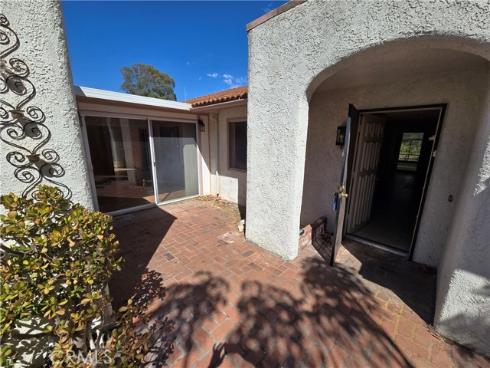 3514  Bahia Blanca  B , Laguna Woods, CA