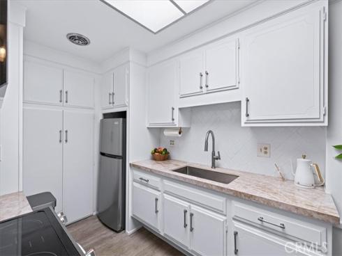 2257  Via Puerta  P , Laguna Woods, CA