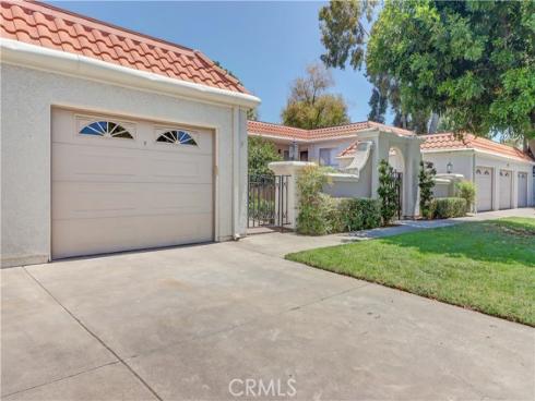 5507  Paseo Del Lago W  B , Laguna Woods, CA