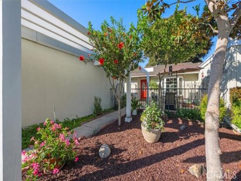 3207  Via Buena  C , Laguna Woods, CA