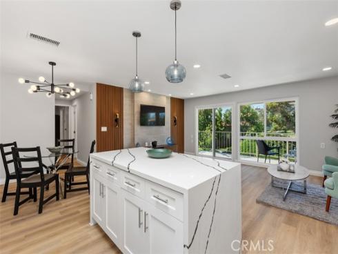 802 Ronda Mendoza N , Laguna Woods, CA