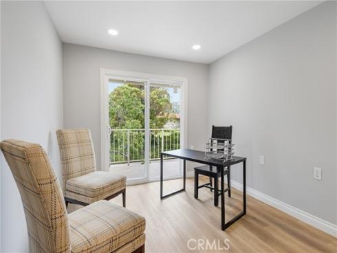 802 Ronda Mendoza N , Laguna Woods, CA
