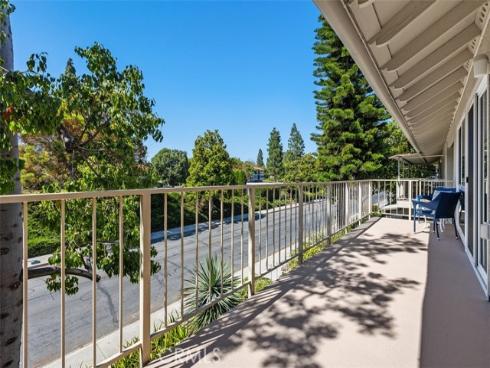802 Ronda Mendoza N , Laguna Woods, CA