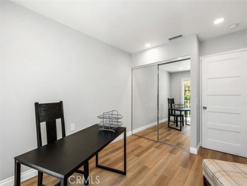 802 Ronda Mendoza N , Laguna Woods, CA