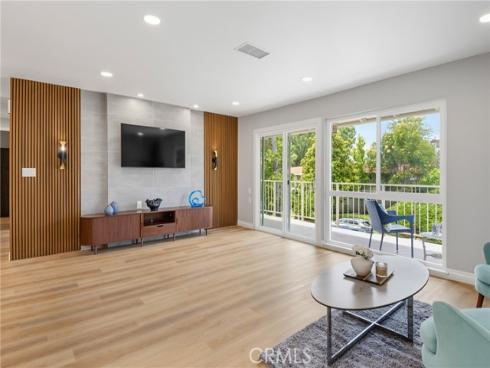 802 Ronda Mendoza N , Laguna Woods, CA