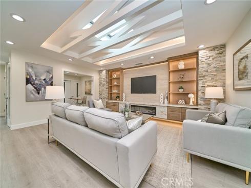 2081  Ronda Granada  A , Laguna Woods, CA