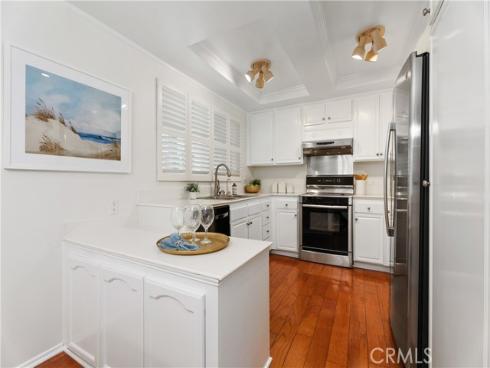 5489  Paseo Del Lago  B , Laguna Woods, CA