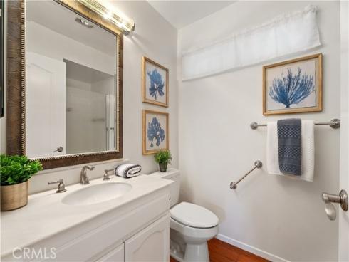 5489  Paseo Del Lago  B , Laguna Woods, CA