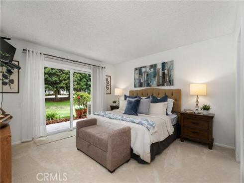 5489  Paseo Del Lago  B , Laguna Woods, CA