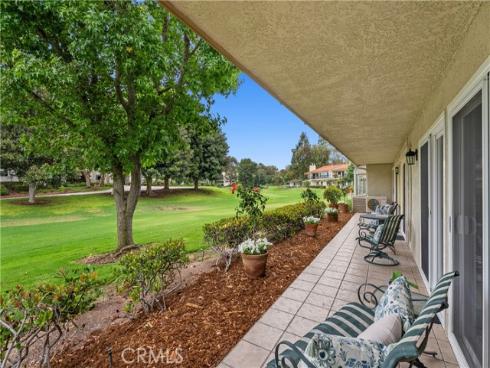 5489  Paseo Del Lago  B , Laguna Woods, CA