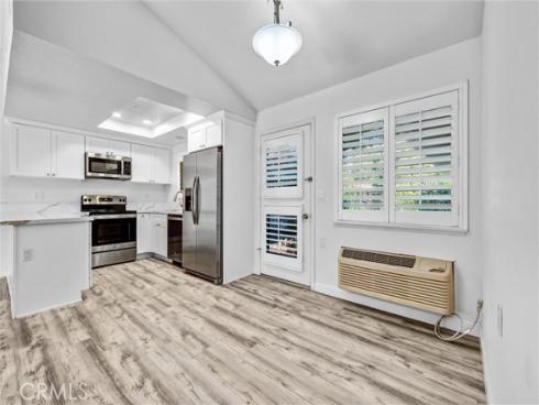 2312  Via Puerta  B , Laguna Woods, CA