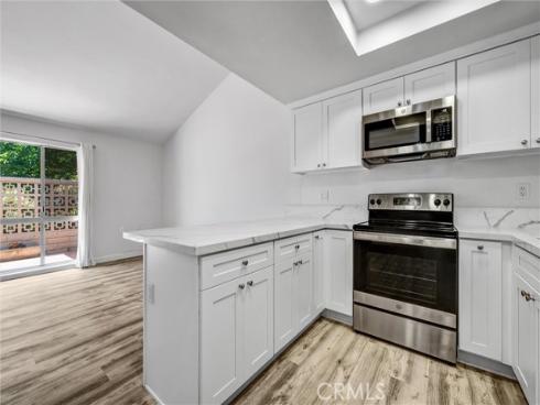 2312  Via Puerta  B , Laguna Woods, CA