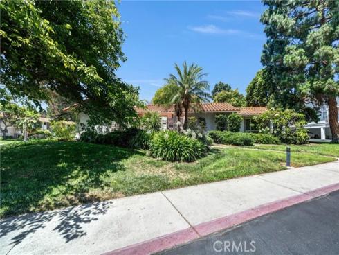 2312  Via Puerta  B , Laguna Woods, CA