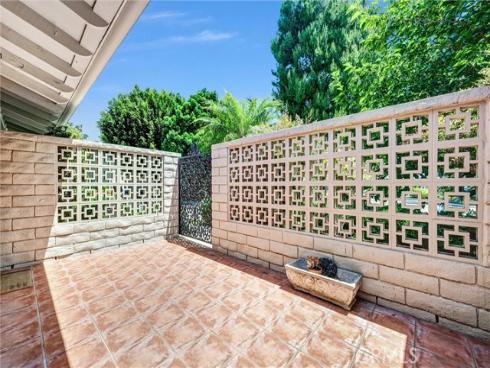 2312  Via Puerta  B , Laguna Woods, CA