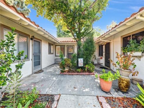 2312  Via Puerta  B , Laguna Woods, CA