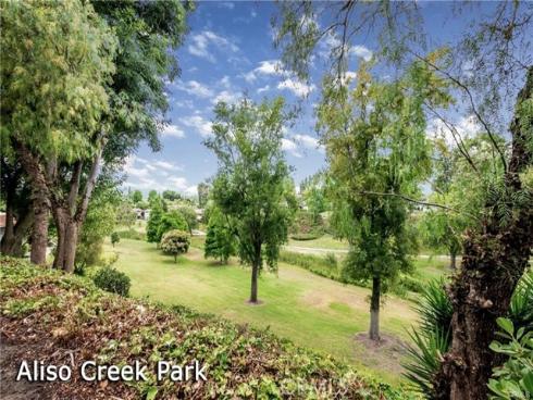 2312  Via Puerta  B , Laguna Woods, CA