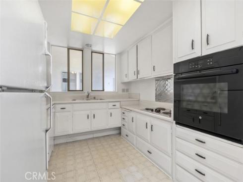 84  Calle Aragon  P , Laguna Woods, CA
