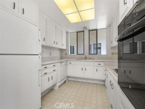 84  Calle Aragon  P , Laguna Woods, CA