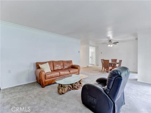 2399  Via Mariposa W Unit 1-f  , Laguna Woods, CA