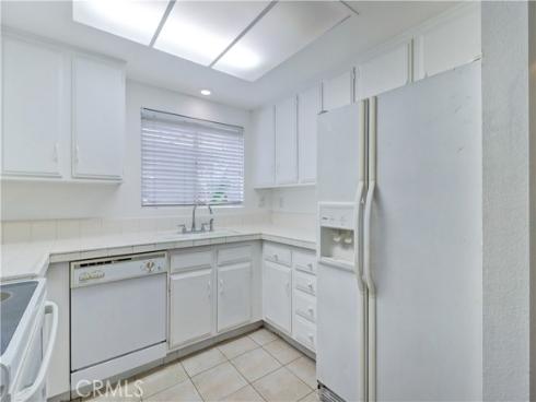 2399  Via Mariposa W Unit 1-f  , Laguna Woods, CA