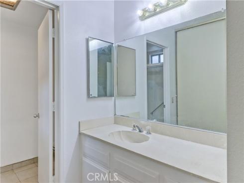 2399  Via Mariposa W Unit 1-f  , Laguna Woods, CA