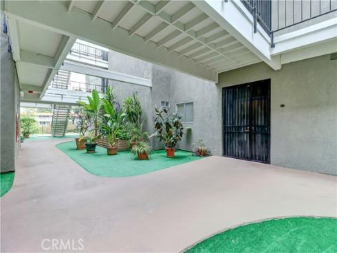 2399  Via Mariposa W Unit 1-f  , Laguna Woods, CA