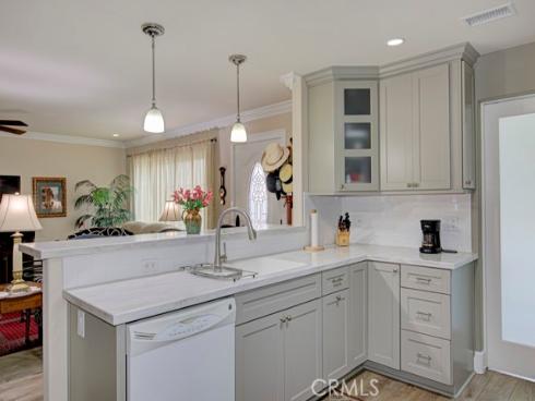 2044  Via Mariposa  B , Laguna Woods, CA