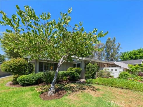 613  Avenida Sevilla  B , Laguna Woods, CA
