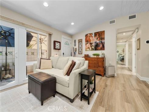 613  Avenida Sevilla  B , Laguna Woods, CA