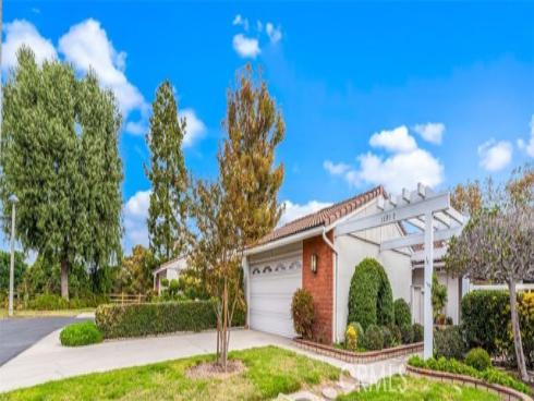 3191  Via Buena Vista  C , Laguna Woods, CA