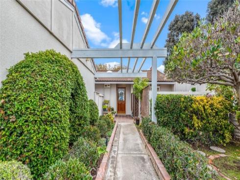 3191  Via Buena Vista  C , Laguna Woods, CA