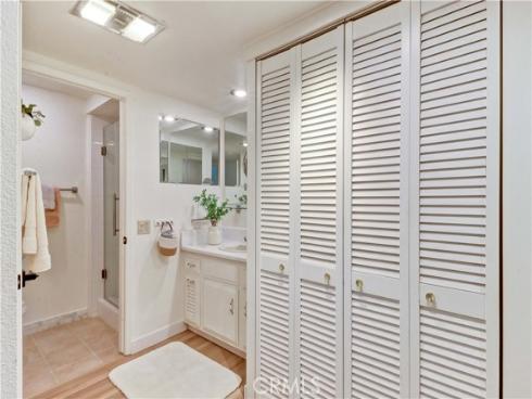 2184 Via Mariposa B , Laguna Woods, CA