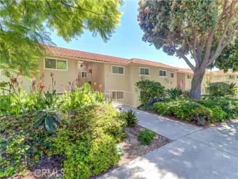2184 Via Mariposa B , Laguna Woods, CA