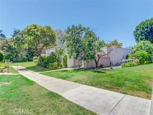 2305  Via Puerta  , Laguna Woods, CA