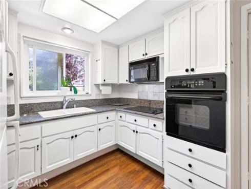 835 Ronda Sevilla A , Laguna Woods, CA