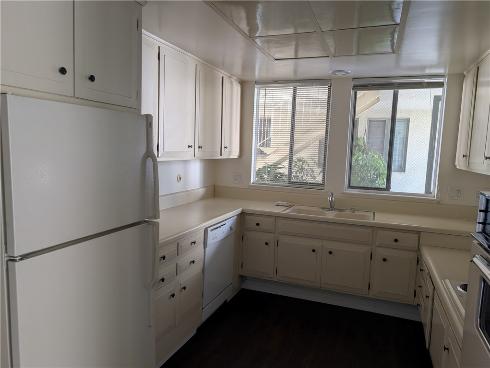 35  Calle Aragon  A , Laguna Woods, CA
