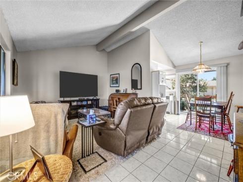 3050  Via Serena  B , Laguna Woods, CA
