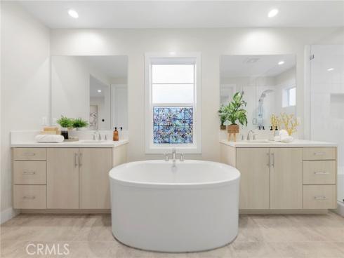 200 Sierra Madre , Lake Forest, CA
