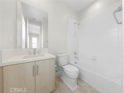 200 Sierra Madre , Lake Forest, CA
