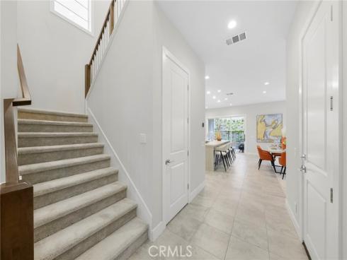 200 Sierra Madre , Lake Forest, CA