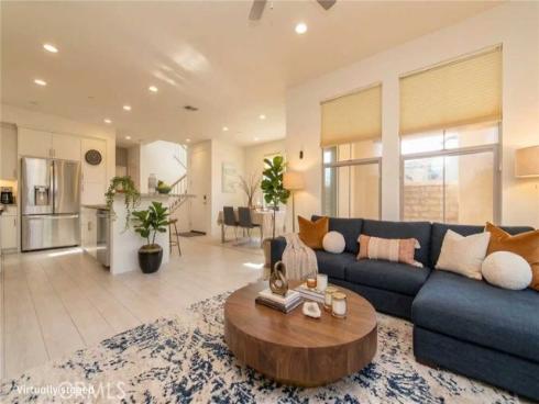 192 Finch , Lake Forest, CA