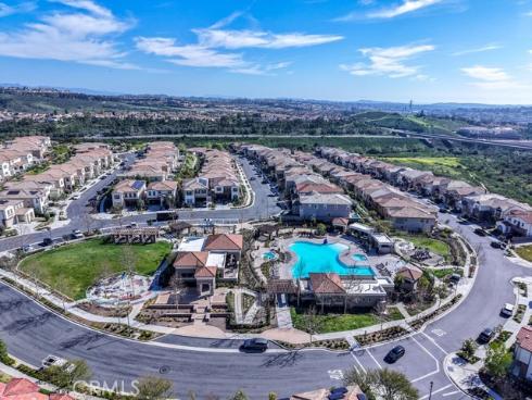 608 White Oaks , Lake Forest, CA